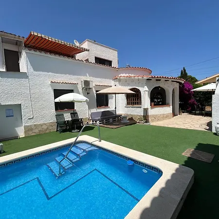 Casa Salada - Ideal Families - Piscina Us Exclusiu 펜션 *